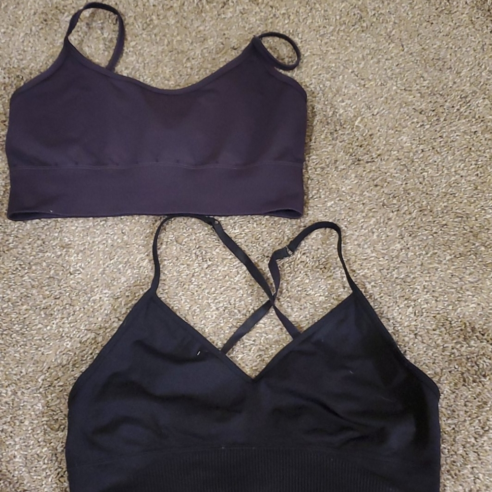 Sports bra